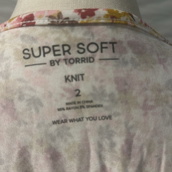 Women’s short sleeve top - Picture 5 of 5